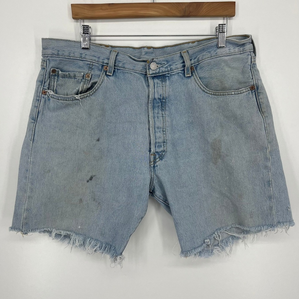 Levis 501 Mens Vintage Distressed Light Wash Cut Off Denim Shorts Blue W38